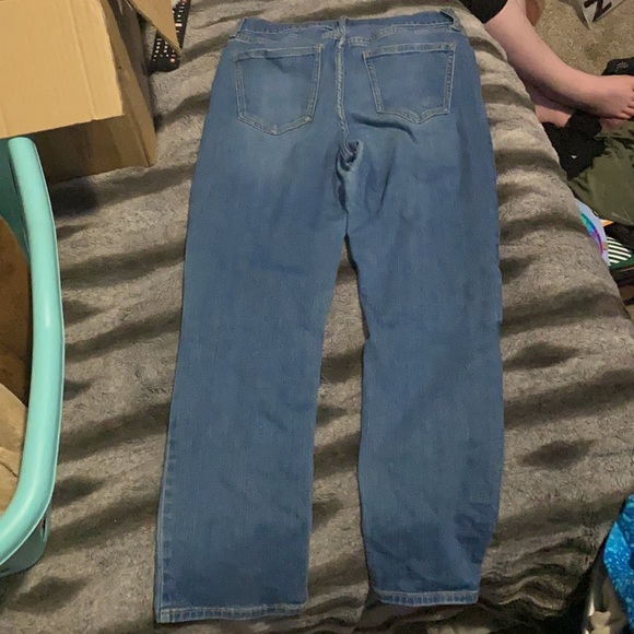 Old navy size 8 “the power Jean” straight ankle je - Picture 2 of 3
